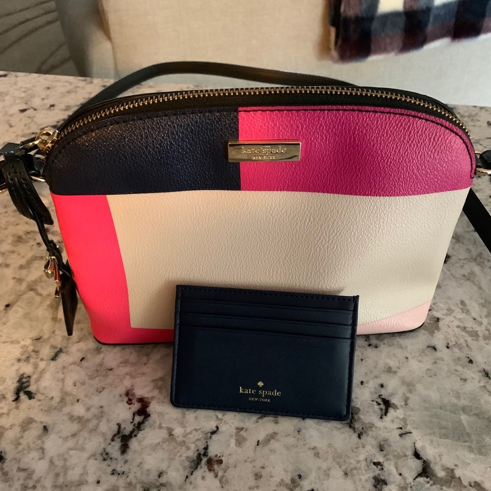 Cute Kate Spade crossbody w/ credit card holder!!